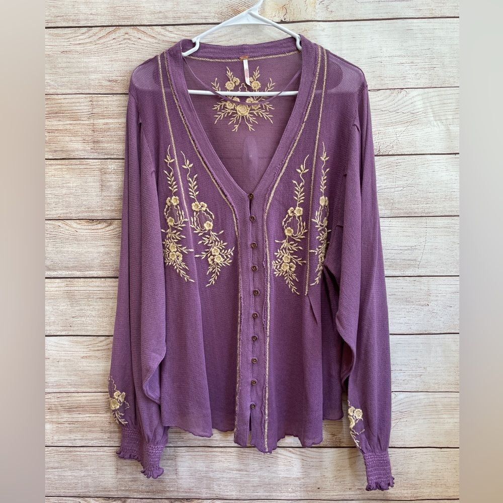 FREE‎ PEOPLE BOHO EMBROIDERED GAUZY TOP WITH SMOCKED SLEEVES